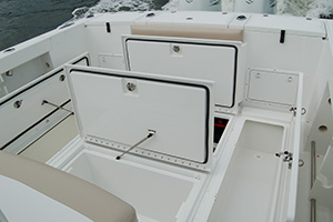 TE289 ample storage